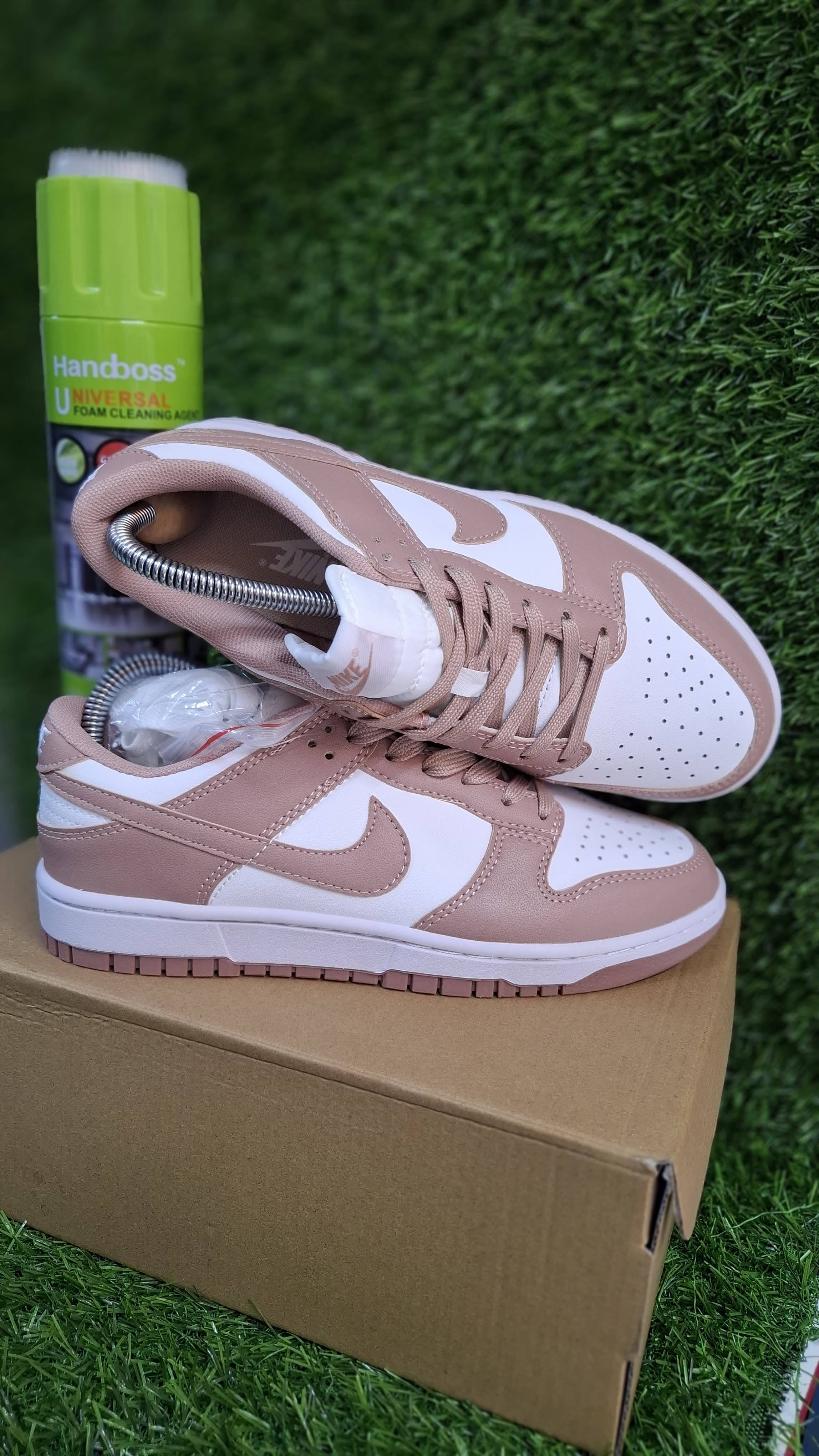 Nike Dunk Low "Rose Whisper"