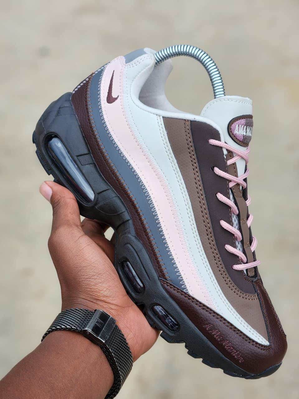 Premium Shoe 26