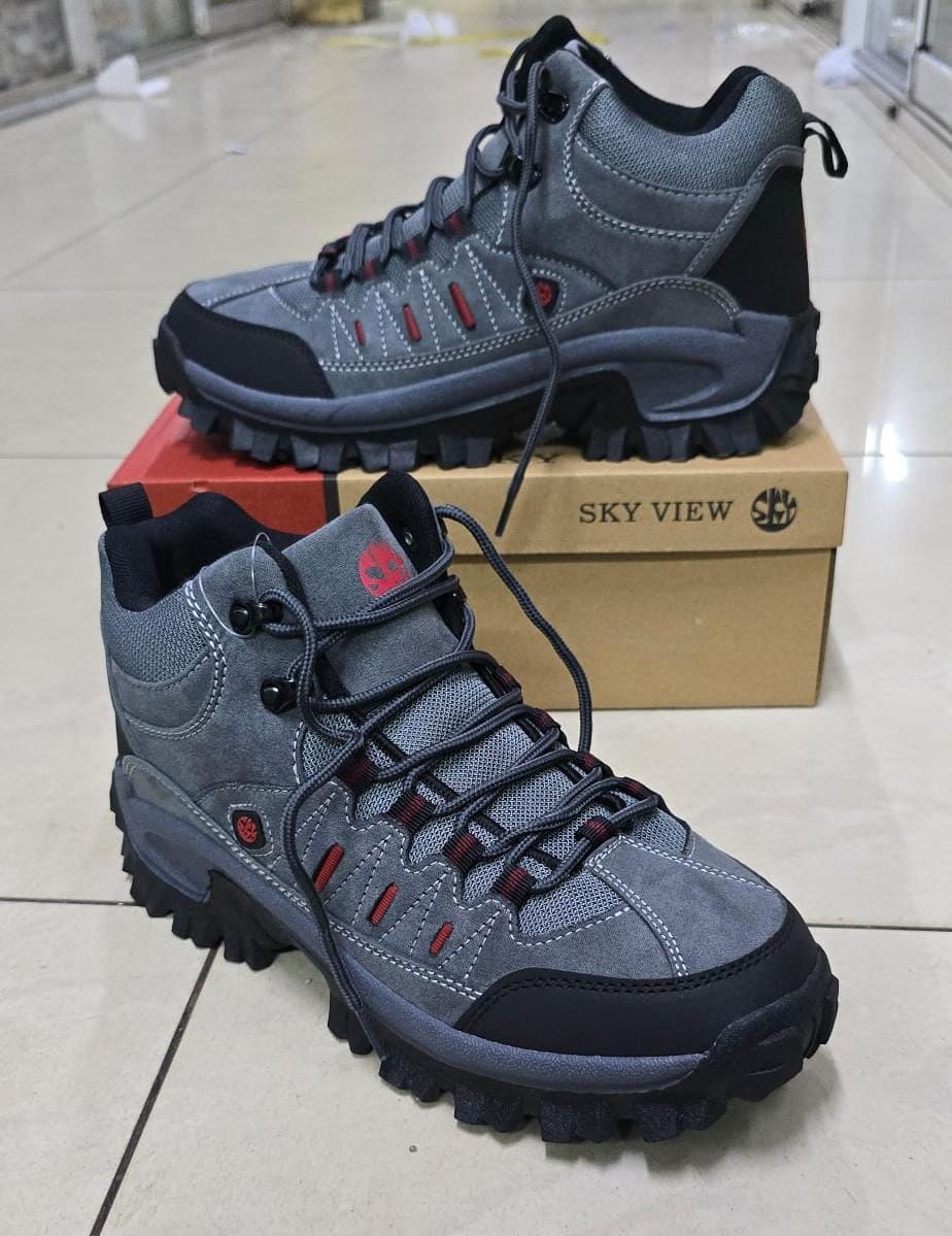 Premium Shoe 43