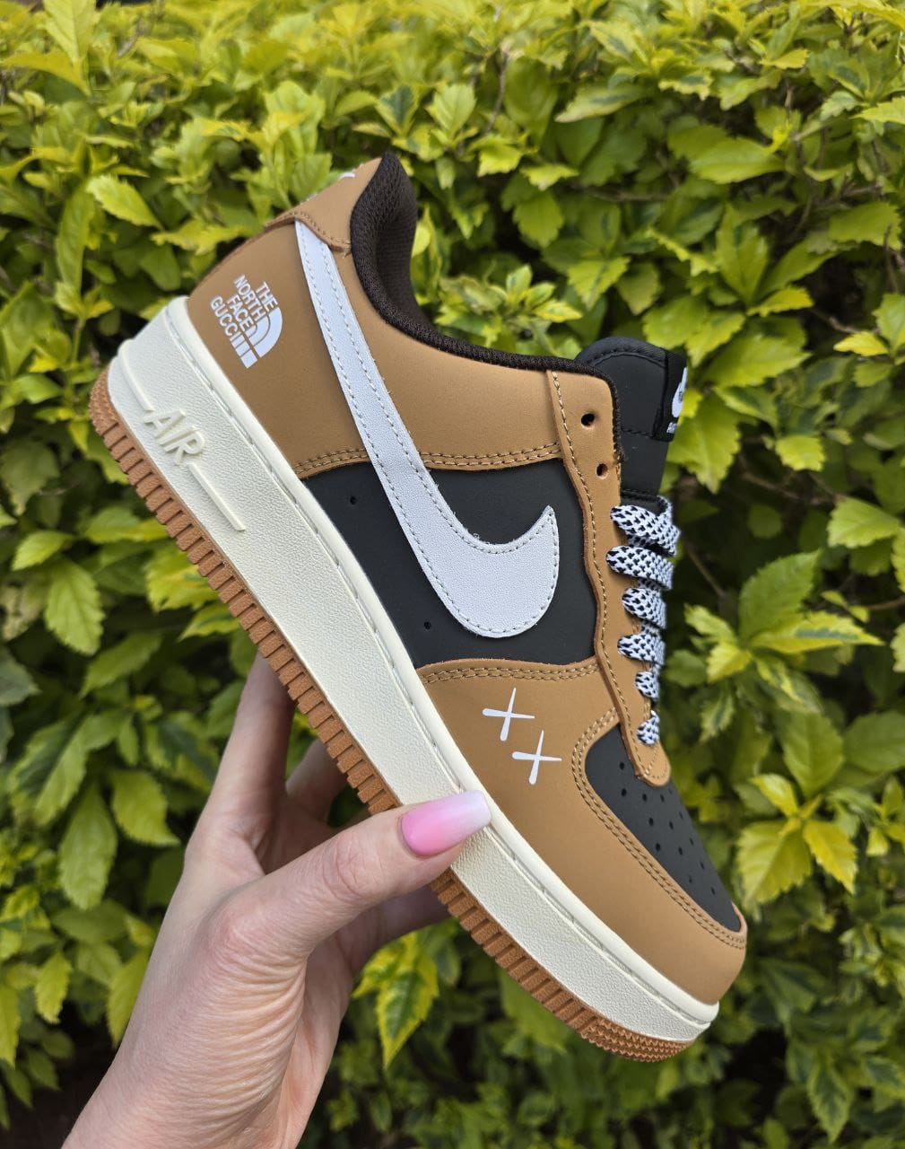 Premium Shoe 62